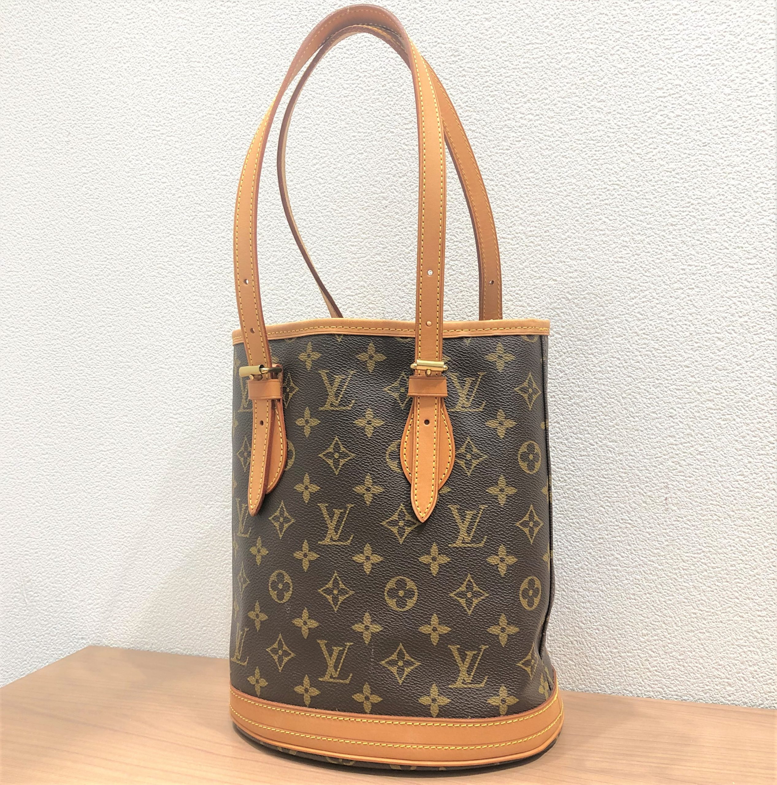 【LOUIS VUITTON/ルイヴィトン】モノグラム バケットPM M42238 トートバッグ