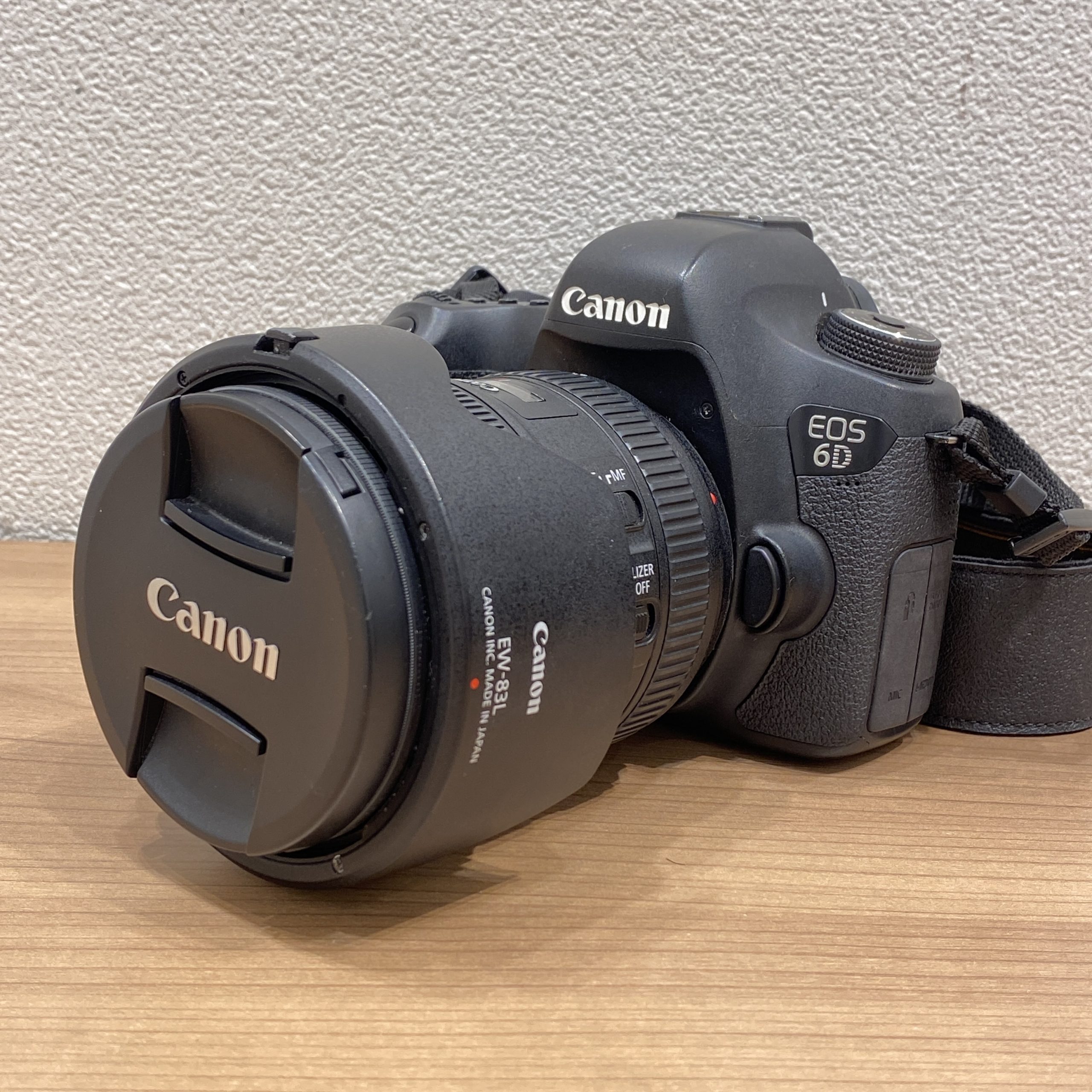 【Canon/キャノン】EOS/イオス 6D ボディ レンズ EW-83L 24-70mm 