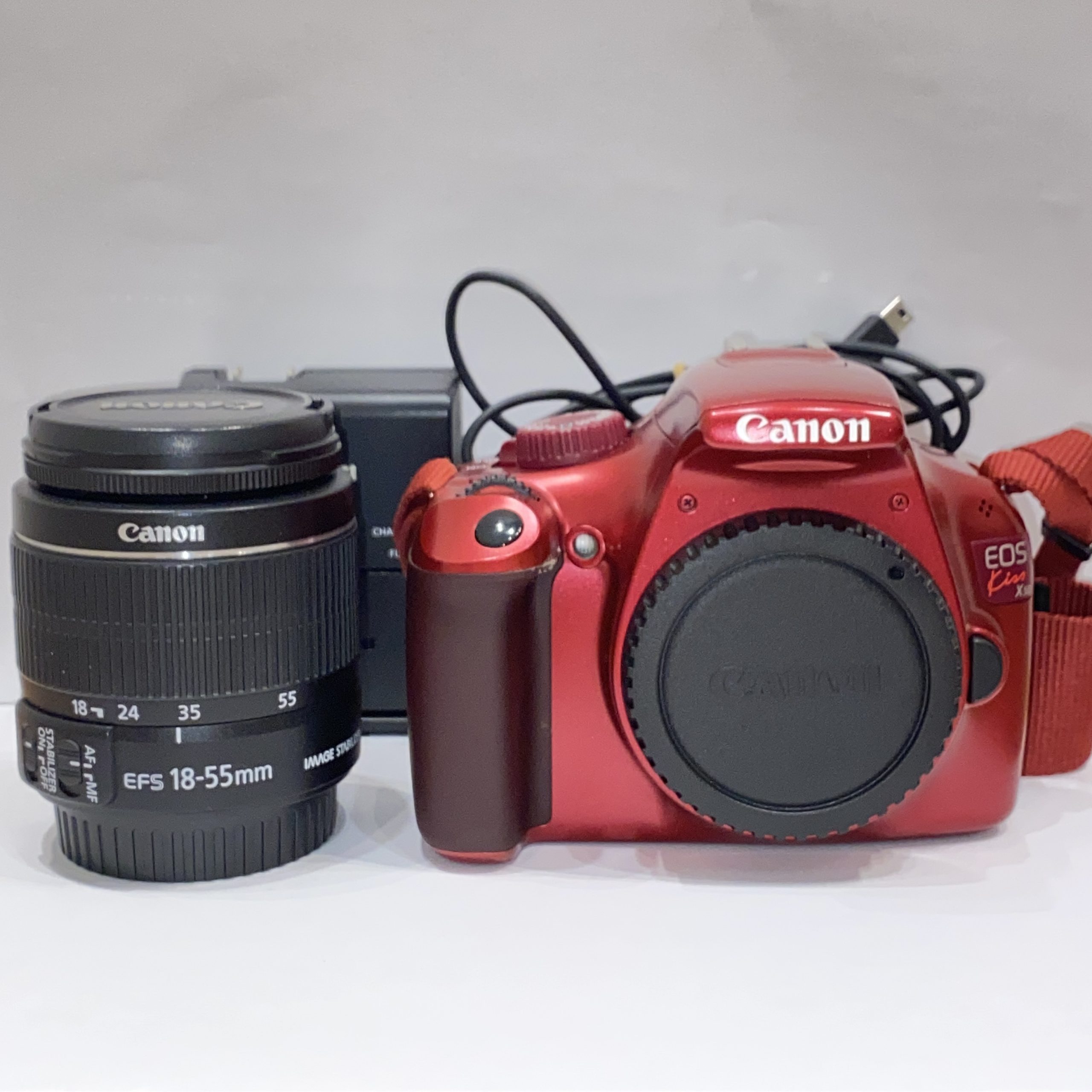 【Canon/キャノン】EOS Kiss/イオスキス X50 デジタルカメラ レンズ EF-S18-55mm 1:3.5-5.6 IS Ⅱ