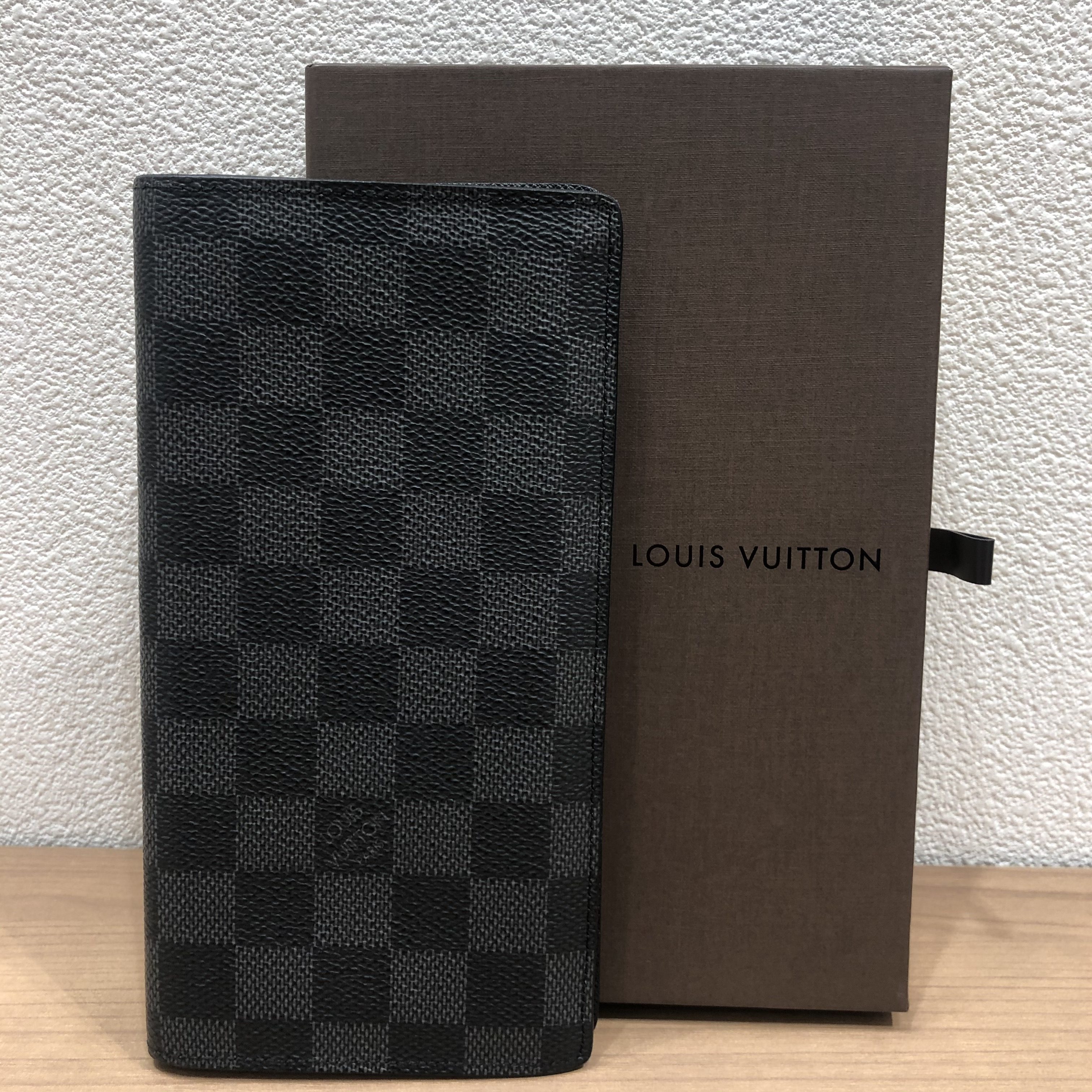 【LOUIS VUITTON/ルイヴィトン】ダミエグラフィット ポルトフォイユロン N62227