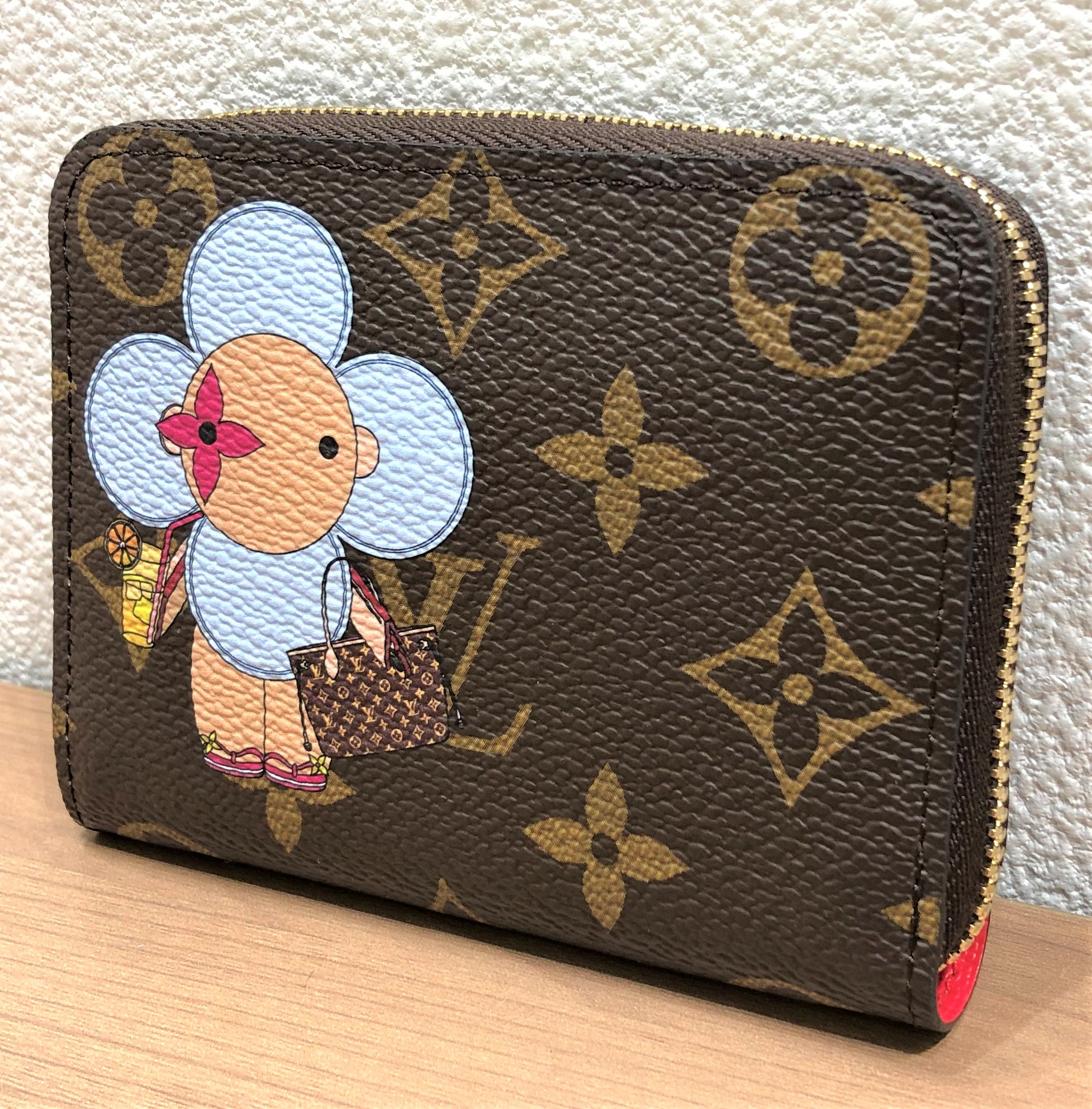 ルイヴィトン LOUIS VUITTON コインケース M81629 ジッピーコイン