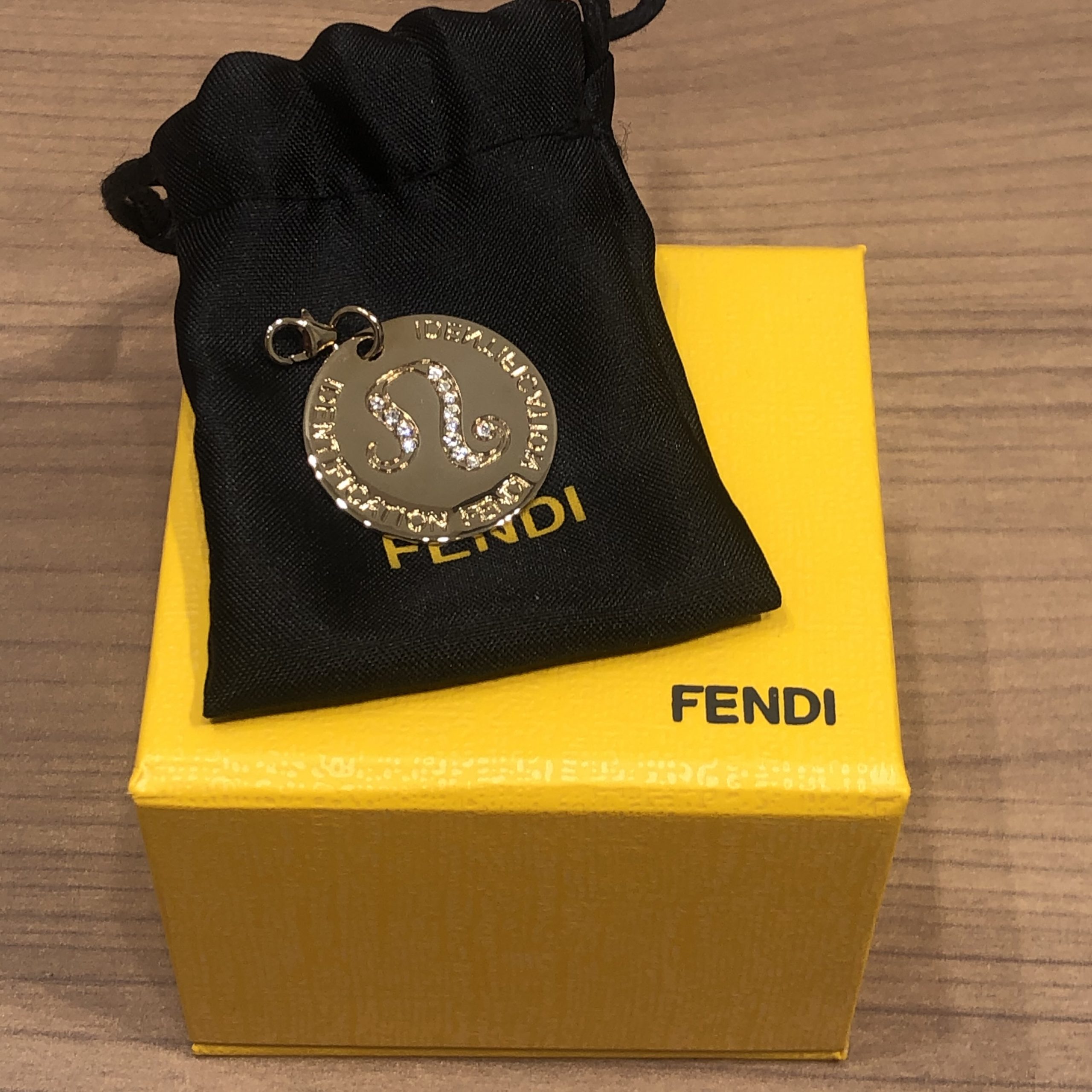 【FENDI/フェンディ】ペンダントトップ