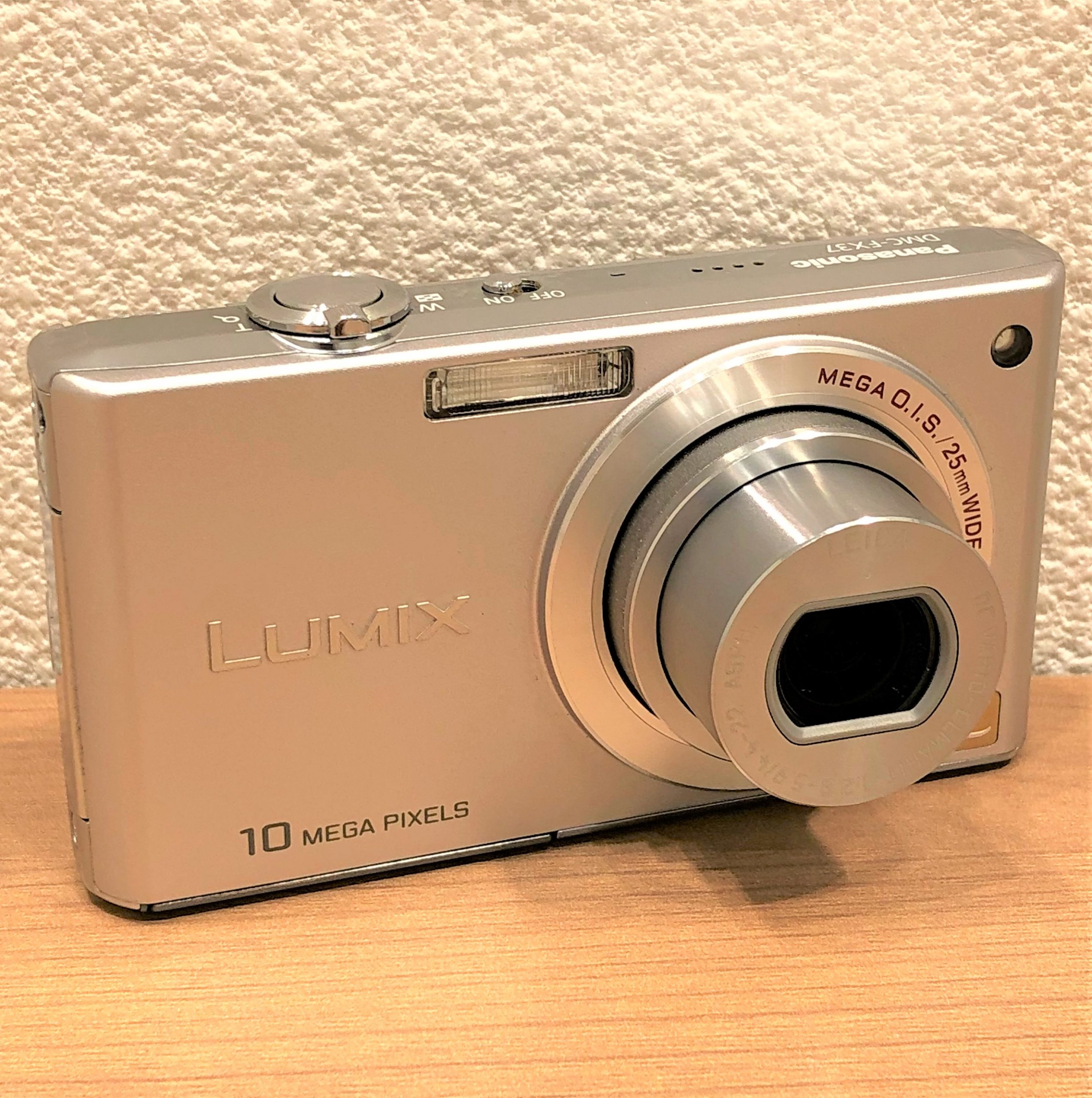 【Panasonic/パナソニック】ルミックス DMC-FX37 コンパクトデジタルカメラ