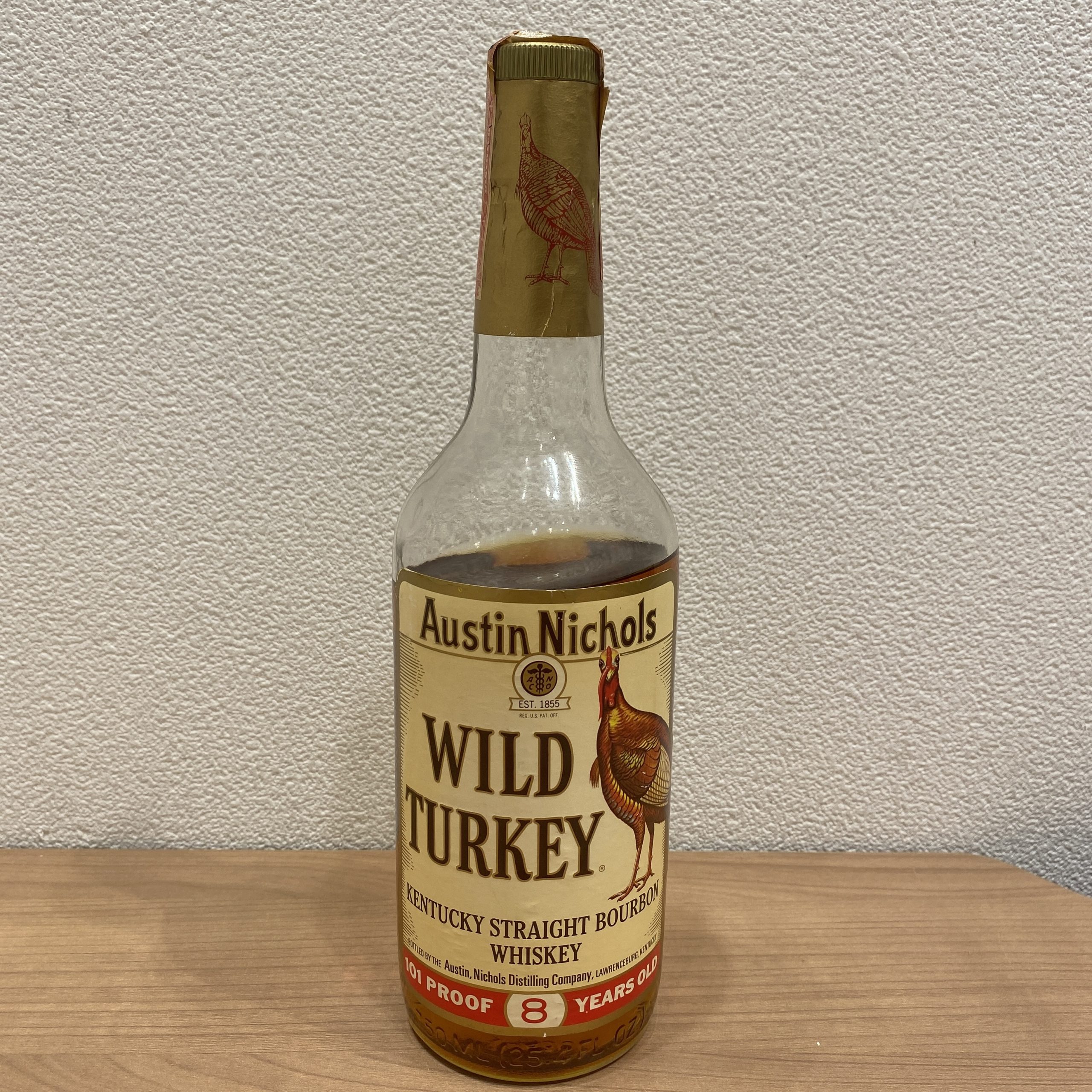 【WILD TURKEY/ワイルドターキー】8年 ウイスキー 旧ラベル 750ml