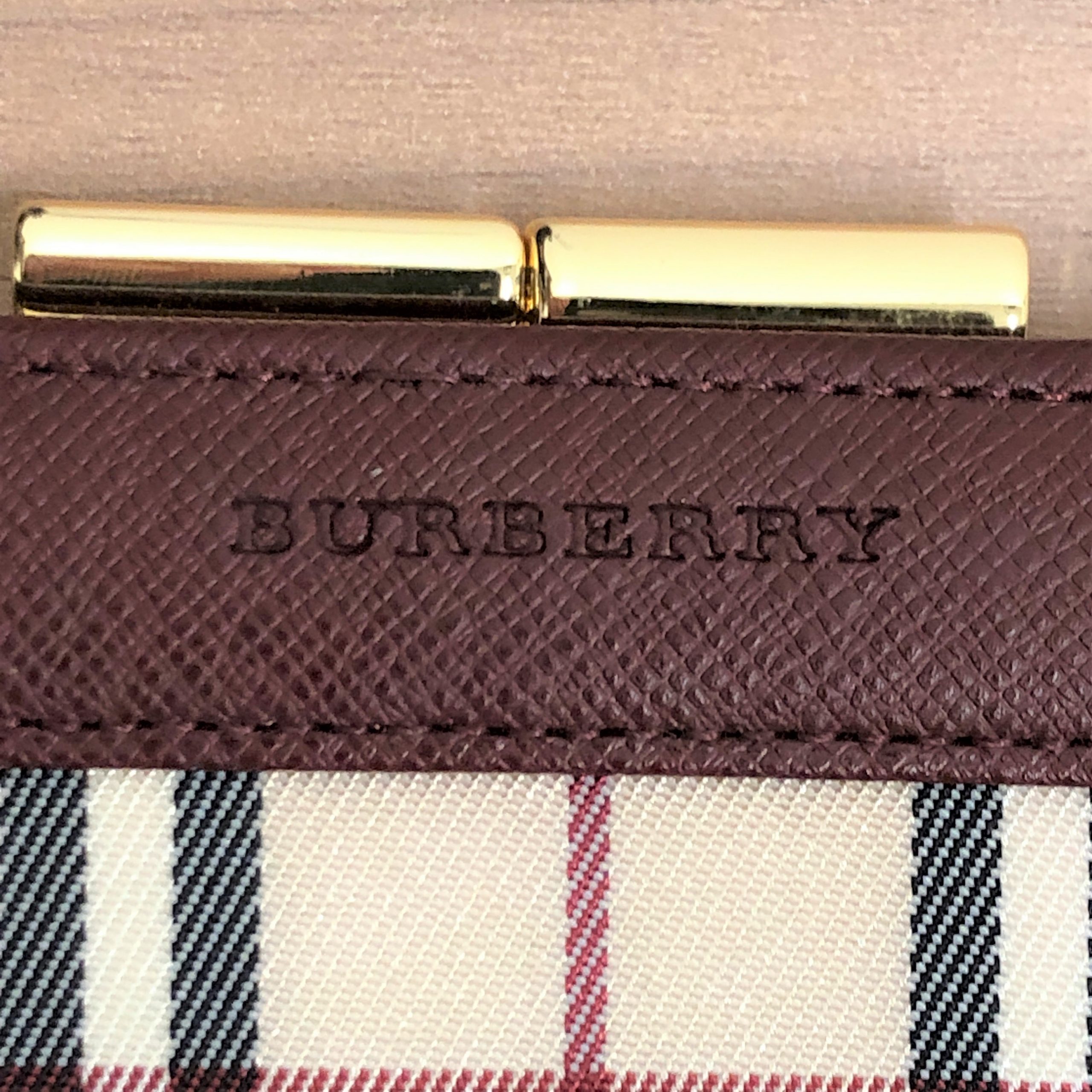 【Burberry/バーバリー】ロゴ