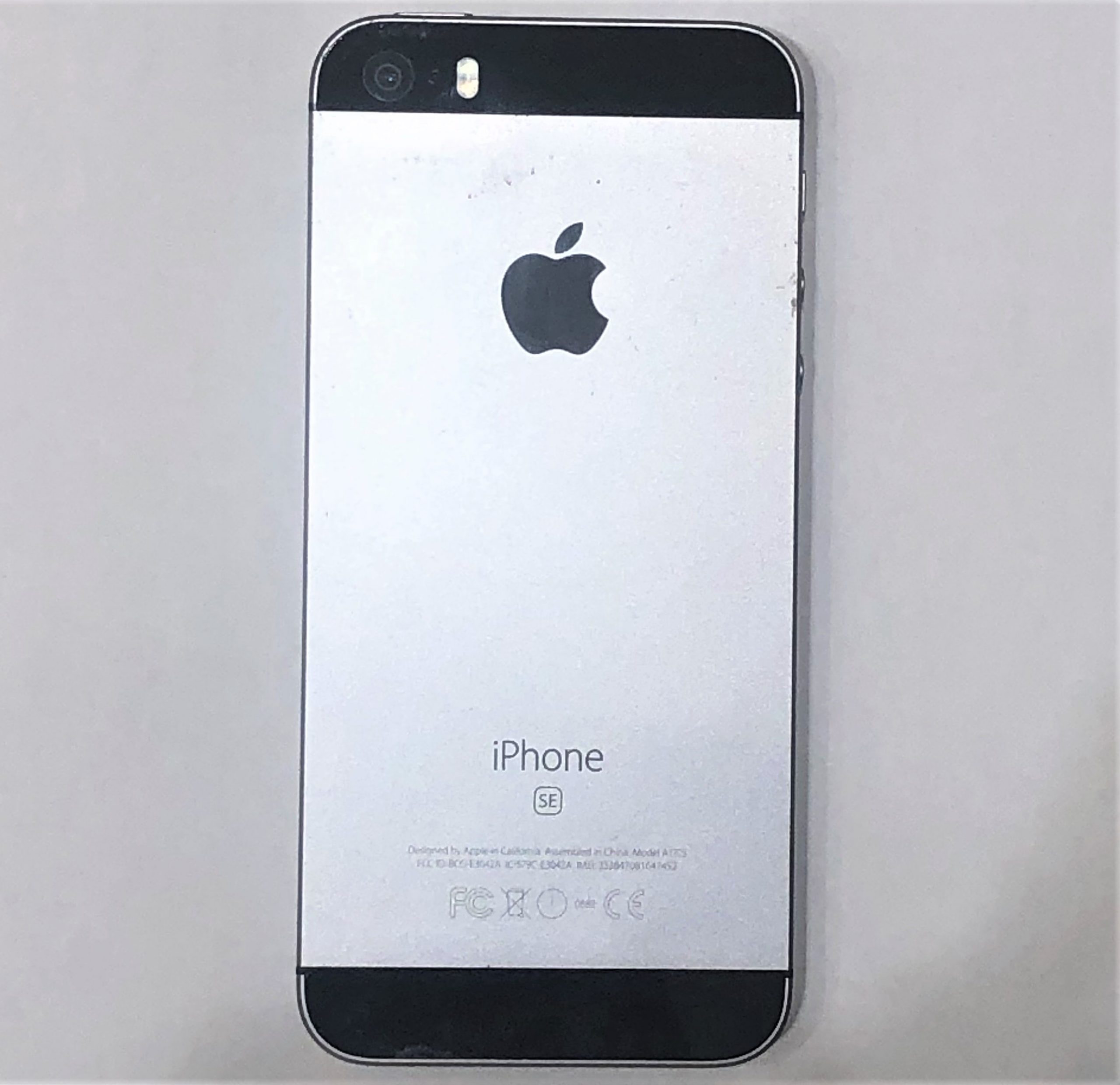 【Apple/アップル】iPhone SE スマホ
