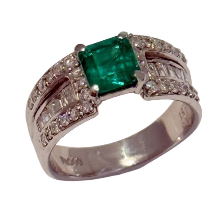 Pt900 リング E0.67ct MD0.34ct