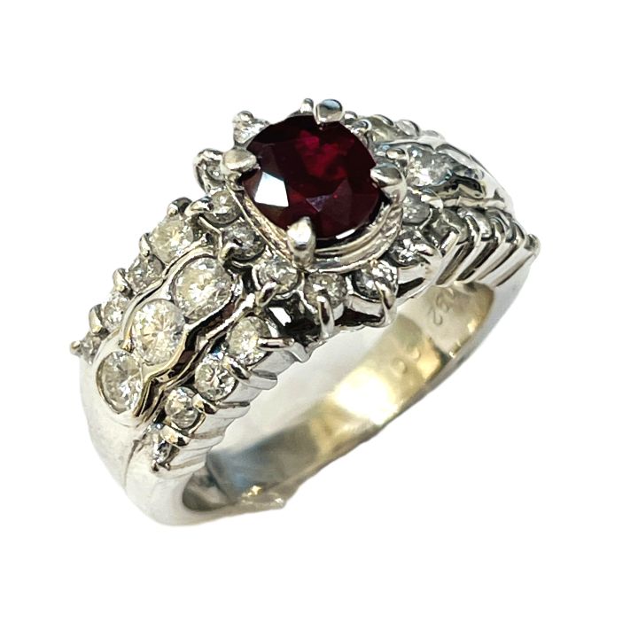 Pt900 リング R0.92ct MD0.50ct